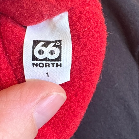 66 North Iceland Warm Red Fleece Mittens for Women - Picture 4 of 4